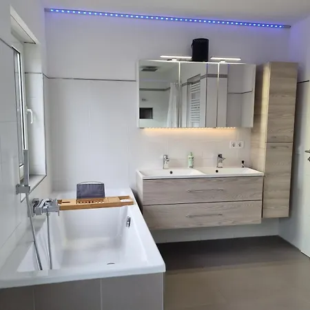 Mit Terasse Und Garten Apartament Lipsk